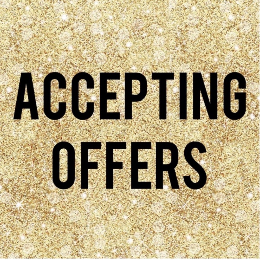 📣 Everything Must Go!!! Send me an offer!!📣